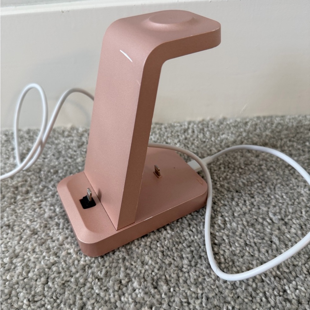 Apple 3 in 1 charging station - Picture 3 of 6